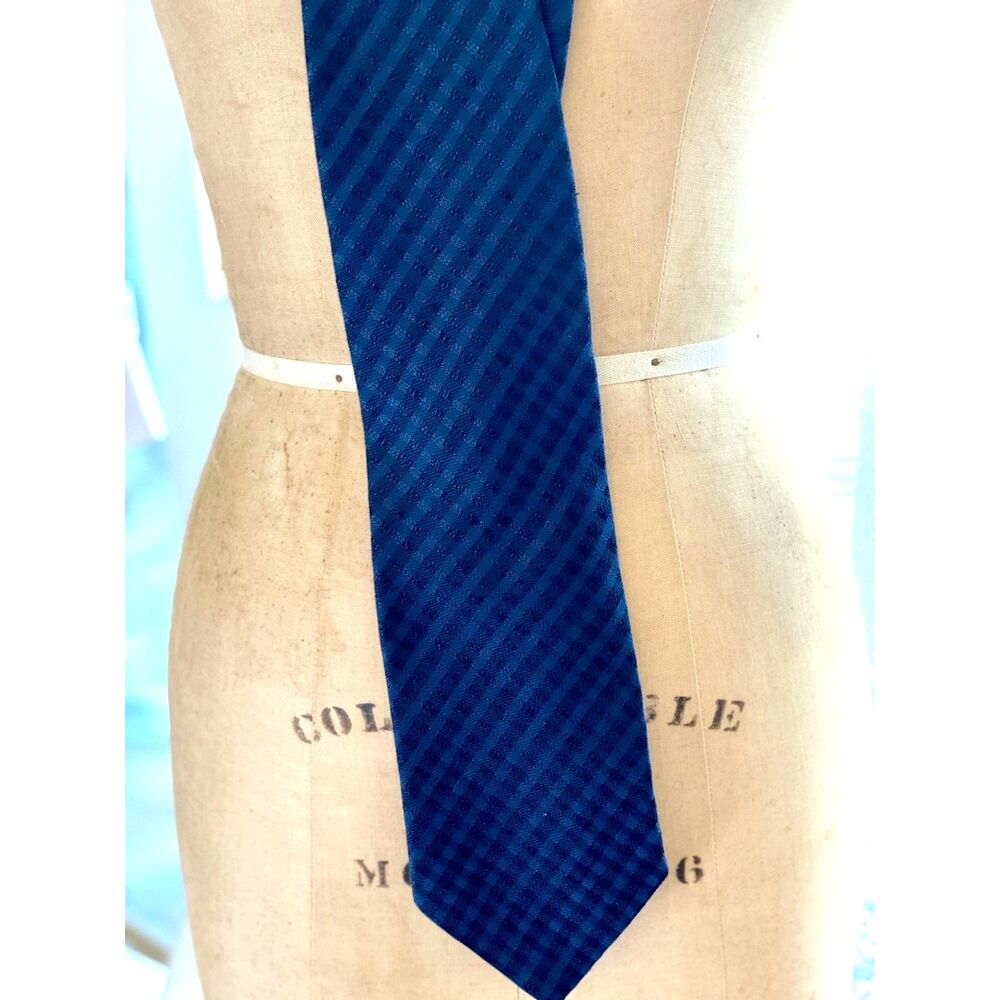 VTG Giorgio Armani Cravatte Royal Navy Blu Black Woven Striped Silk Acetate Tie